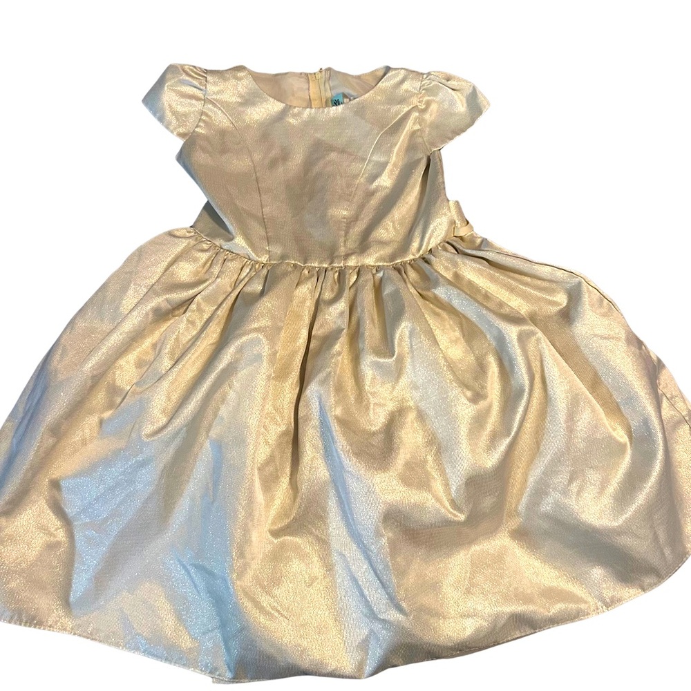 Ellie kids light gold shiny beautiful dress.  Size 8